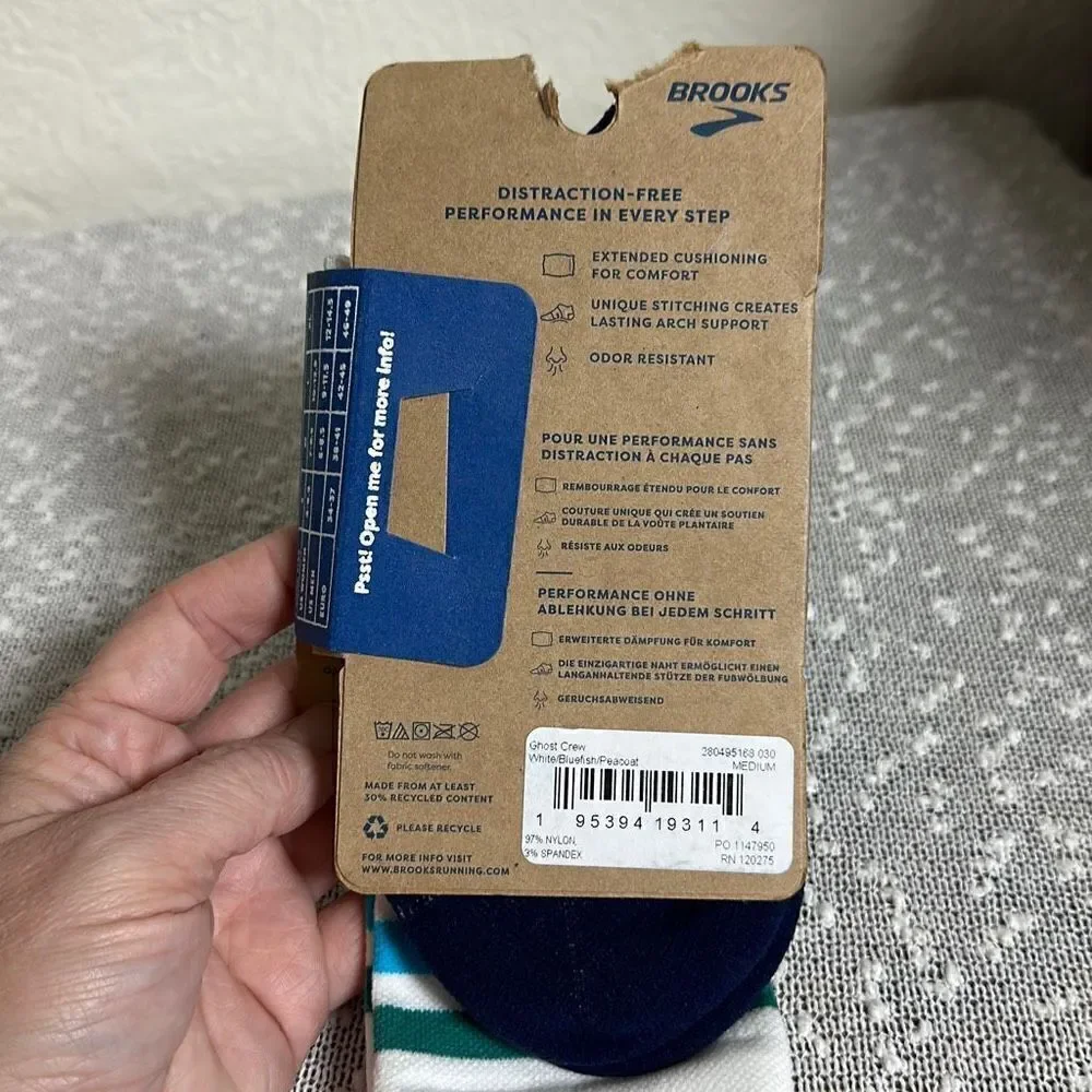 BROOKS Ghost Crew Socks NWT Medium or Large